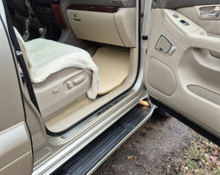 Бежевый Лексус ГХ, объемом двигателя 4.7 л и пробегом 203 тыс. км за 18500 $, фото 5 на Automoto.ua