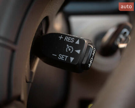 Бежевий Лексус ГХ, об'ємом двигуна 4.7 л та пробігом 203 тис. км за 18500 $, фото 30 на Automoto.ua