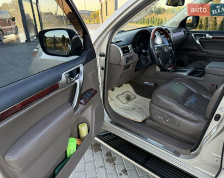 Лексус ГХ 2010 у Золочів на Automoto.ua Бежевий Лексус ГХ, об'ємом двигуна 4.61 л та пробігом 269 тис. км за 19200 $, фото 20 на Automoto.ua