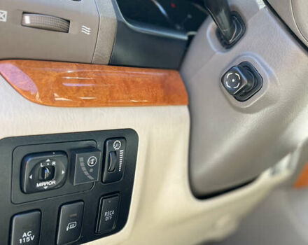 Черный Лексус ГХ, объемом двигателя 4.7 л и пробегом 200 тыс. км за 13500 $, фото 28 на Automoto.ua