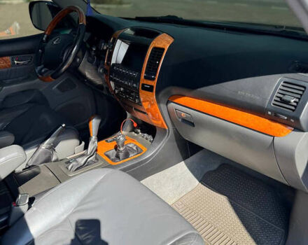 Черный Лексус ГХ, объемом двигателя 4.66 л и пробегом 245 тыс. км за 14200 $, фото 12 на Automoto.ua