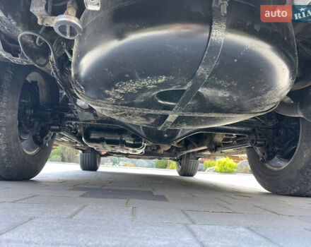 Черный Лексус ГХ, объемом двигателя 4.7 л и пробегом 200 тыс. км за 13500 $, фото 33 на Automoto.ua