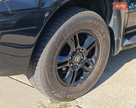 Черный Лексус ГХ, объемом двигателя 4.7 л и пробегом 250 тыс. км за 15440 $, фото 3 на Automoto.ua