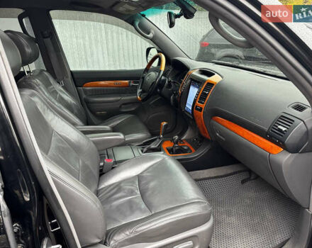 Черный Лексус ГХ, объемом двигателя 4.7 л и пробегом 284 тыс. км за 13999 $, фото 15 на Automoto.ua