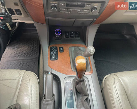 Чорний Лексус ГХ, об'ємом двигуна 4.7 л та пробігом 260 тис. км за 12900 $, фото 21 на Automoto.ua