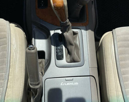 Черный Лексус ГХ, объемом двигателя 4.7 л и пробегом 200 тыс. км за 13500 $, фото 27 на Automoto.ua