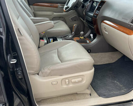 Чорний Лексус ГХ, об'ємом двигуна 4.7 л та пробігом 320 тис. км за 12000 $, фото 1 на Automoto.ua