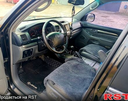 Черный Лексус ГХ, объемом двигателя 4.7 л и пробегом 289 тыс. км за 14200 $, фото 1 на Automoto.ua