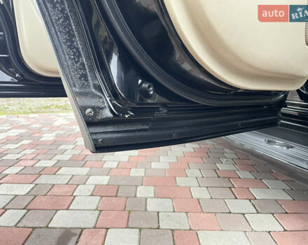 Черный Лексус ГХ, объемом двигателя 4.7 л и пробегом 288 тыс. км за 15800 $, фото 17 на Automoto.ua