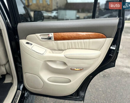 Чорний Лексус ГХ, об'ємом двигуна 4.66 л та пробігом 217 тис. км за 14700 $, фото 27 на Automoto.ua