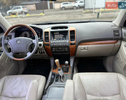 Чорний Лексус ГХ, об'ємом двигуна 4.66 л та пробігом 217 тис. км за 14700 $, фото 24 на Automoto.ua