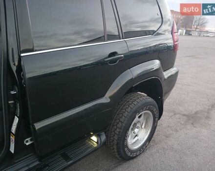 Черный Лексус ГХ, объемом двигателя 4.66 л и пробегом 253 тыс. км за 15300 $, фото 14 на Automoto.ua