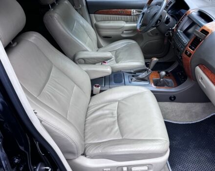 Лексус ГХ 2006 у Києві на Automoto.ua Чорний Лексус ГХ, об'ємом двигуна 4.7 л та пробігом 197 тис. км за 13500 $, фото 9 на Automoto.ua