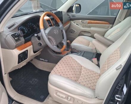 Черный Лексус ГХ, объемом двигателя 4.7 л и пробегом 318 тыс. км за 17500 $, фото 5 на Automoto.ua