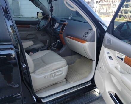 Черный Лексус ГХ, объемом двигателя 4.7 л и пробегом 200 тыс. км за 14500 $, фото 14 на Automoto.ua