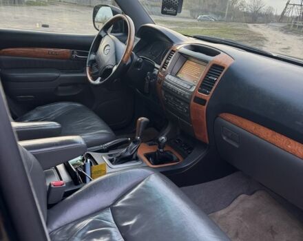 Чорний Лексус ГХ, об'ємом двигуна 4.7 л та пробігом 264 тис. км за 14700 $, фото 11 на Automoto.ua