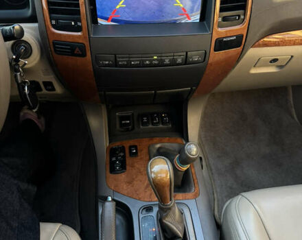 Черный Лексус ГХ, объемом двигателя 4.66 л и пробегом 328 тыс. км за 13650 $, фото 18 на Automoto.ua