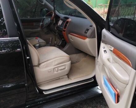 Черный Лексус ГХ, объемом двигателя 4.7 л и пробегом 200 тыс. км за 14500 $, фото 18 на Automoto.ua