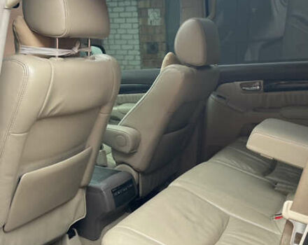 Черный Лексус ГХ, объемом двигателя 4.66 л и пробегом 234 тыс. км за 14000 $, фото 16 на Automoto.ua