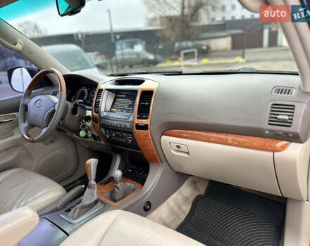 Чорний Лексус ГХ, об'ємом двигуна 4.66 л та пробігом 217 тис. км за 14700 $, фото 30 на Automoto.ua