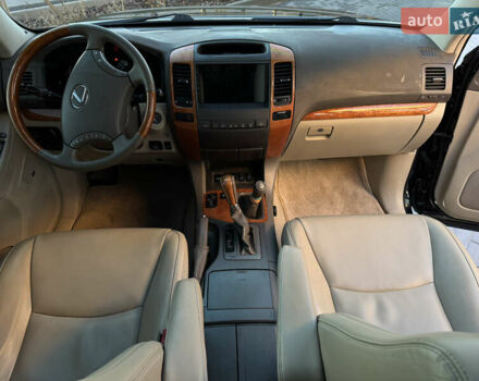 Черный Лексус ГХ, объемом двигателя 4.66 л и пробегом 328 тыс. км за 13650 $, фото 11 на Automoto.ua