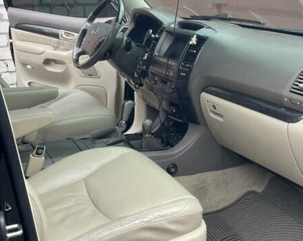 Черный Лексус ГХ, объемом двигателя 4.66 л и пробегом 234 тыс. км за 14000 $, фото 8 на Automoto.ua