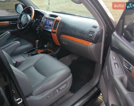 Черный Лексус ГХ, объемом двигателя 4.66 л и пробегом 253 тыс. км за 15300 $, фото 9 на Automoto.ua