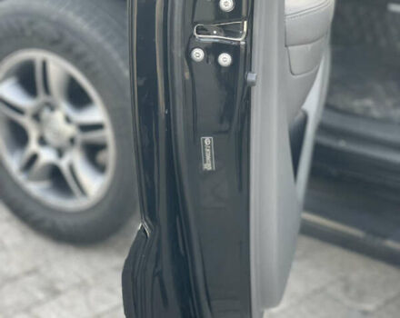 Черный Лексус ГХ, объемом двигателя 4.7 л и пробегом 318 тыс. км за 15950 $, фото 23 на Automoto.ua