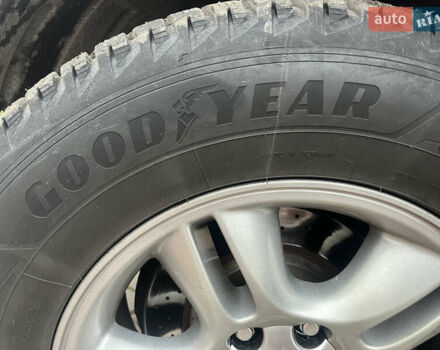 Чорний Лексус ГХ, об'ємом двигуна 4.7 л та пробігом 222 тис. км за 16500 $, фото 8 на Automoto.ua