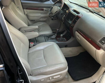 Черный Лексус ГХ, объемом двигателя 4.66 л и пробегом 271 тыс. км за 18000 $, фото 8 на Automoto.ua