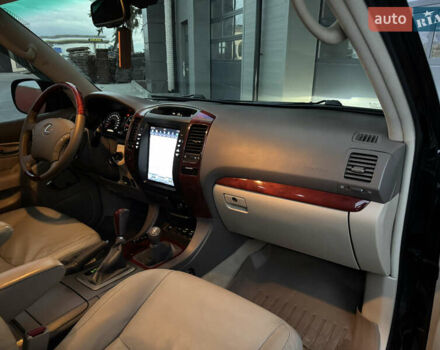 Лексус ГХ 2007 у Сарнах на Automoto.ua Чорний Лексус ГХ, об'ємом двигуна 4.7 л та пробігом 323 тис. км за 15999 $, фото 41 на Automoto.ua