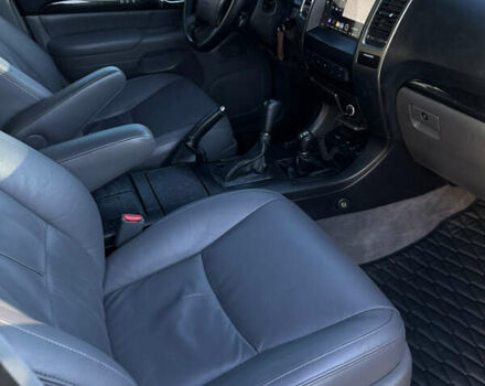 Черный Лексус ГХ, объемом двигателя 4.66 л и пробегом 285 тыс. км за 16000 $, фото 26 на Automoto.ua