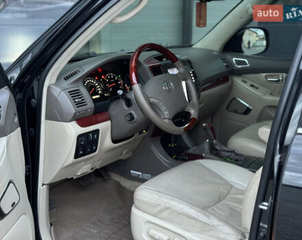 Лексус ГХ 2007 у Сарнах на Automoto.ua Чорний Лексус ГХ, об'ємом двигуна 4.7 л та пробігом 323 тис. км за 15999 $, фото 29 на Automoto.ua