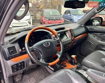 Черный Лексус ГХ, объемом двигателя 4.66 л и пробегом 367 тыс. км за 19000 $, фото 11 на Automoto.ua