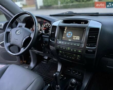 Лексус ГХ 2007 у Хмельницькому на Automoto.ua Чорний Лексус ГХ, об'ємом двигуна 4.7 л та пробігом 230 тис. км за 17900 $, фото 99 на Automoto.ua