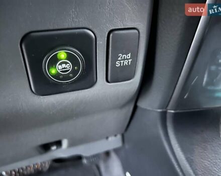 Лексус ГХ 2007 у Хмельницькому на Automoto.ua Чорний Лексус ГХ, об'ємом двигуна 4.7 л та пробігом 230 тис. км за 17900 $, фото 51 на Automoto.ua