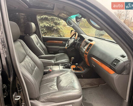 Чорний Лексус ГХ, об'ємом двигуна 4.66 л та пробігом 191 тис. км за 13500 $, фото 23 на Automoto.ua