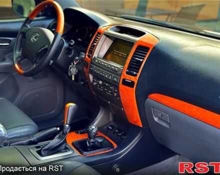 Чорний Лексус ГХ, об'ємом двигуна 4.7 л та пробігом 172 тис. км за 15900 $, фото 9 на Automoto.ua