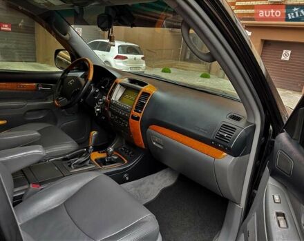 Чорний Лексус ГХ, об'ємом двигуна 4.66 л та пробігом 172 тис. км за 15900 $, фото 9 на Automoto.ua