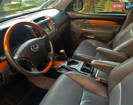 Черный Лексус ГХ, объемом двигателя 4.7 л и пробегом 176 тыс. км за 15999 $, фото 6 на Automoto.ua