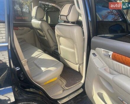 Чорний Лексус ГХ, об'ємом двигуна 4.7 л та пробігом 207 тис. км за 19000 $, фото 7 на Automoto.ua