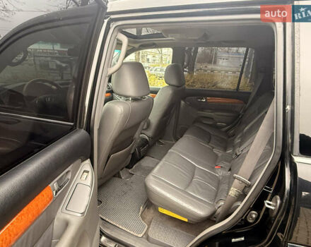 Чорний Лексус ГХ, об'ємом двигуна 4.66 л та пробігом 191 тис. км за 13500 $, фото 30 на Automoto.ua