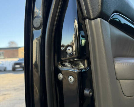 Черный Лексус ГХ, объемом двигателя 4.66 л и пробегом 285 тыс. км за 16000 $, фото 18 на Automoto.ua