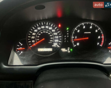 Чорний Лексус ГХ, об'ємом двигуна 4.7 л та пробігом 222 тис. км за 16500 $, фото 16 на Automoto.ua