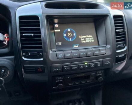 Лексус ГХ 2007 у Хмельницькому на Automoto.ua Чорний Лексус ГХ, об'ємом двигуна 4.7 л та пробігом 230 тис. км за 17900 $, фото 48 на Automoto.ua