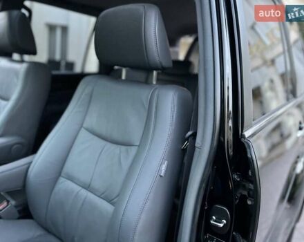 Лексус ГХ 2007 у Хмельницькому на Automoto.ua Чорний Лексус ГХ, об'ємом двигуна 4.7 л та пробігом 230 тис. км за 17900 $, фото 68 на Automoto.ua
