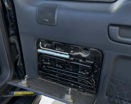 Черный Лексус ГХ, объемом двигателя 4.66 л и пробегом 285 тыс. км за 16000 $, фото 24 на Automoto.ua