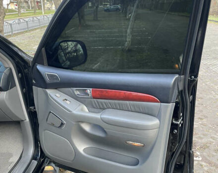 Чорний Лексус ГХ, об'ємом двигуна 4.7 л та пробігом 181 тис. км за 23000 $, фото 8 на Automoto.ua