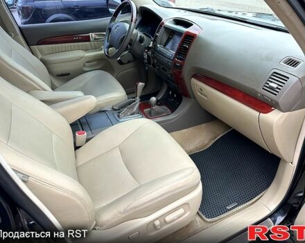 Черный Лексус ГХ, объемом двигателя 47 л и пробегом 241 тыс. км за 16900 $, фото 7 на Automoto.ua