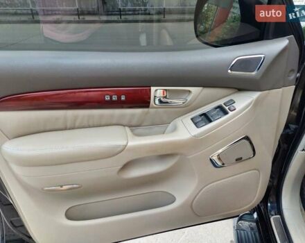 Черный Лексус ГХ, объемом двигателя 4.66 л и пробегом 290 тыс. км за 17000 $, фото 12 на Automoto.ua